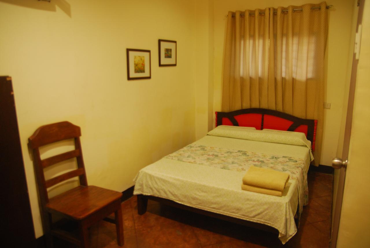 Centro Mactan Suites Lapu-Lapu City Exterior photo