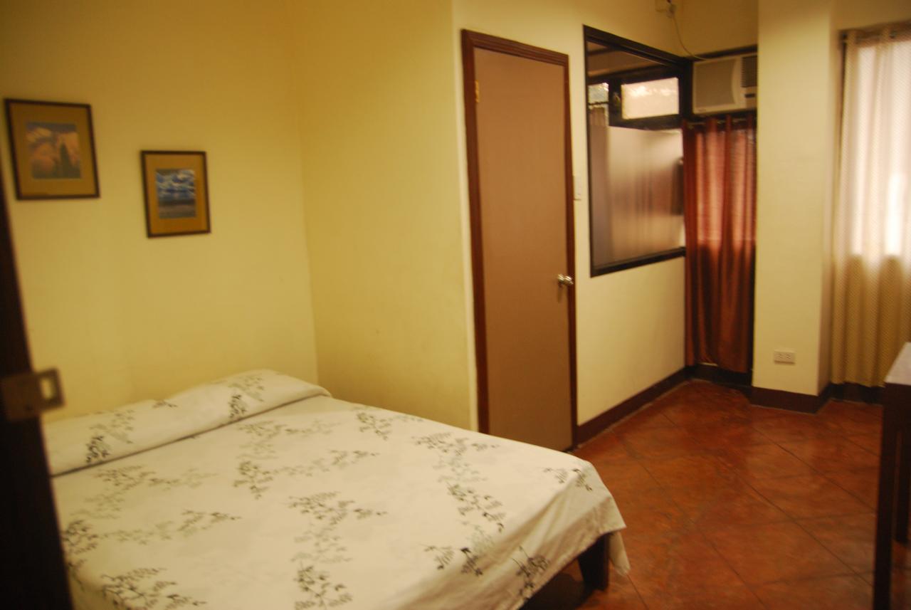 Centro Mactan Suites Lapu-Lapu City Exterior photo